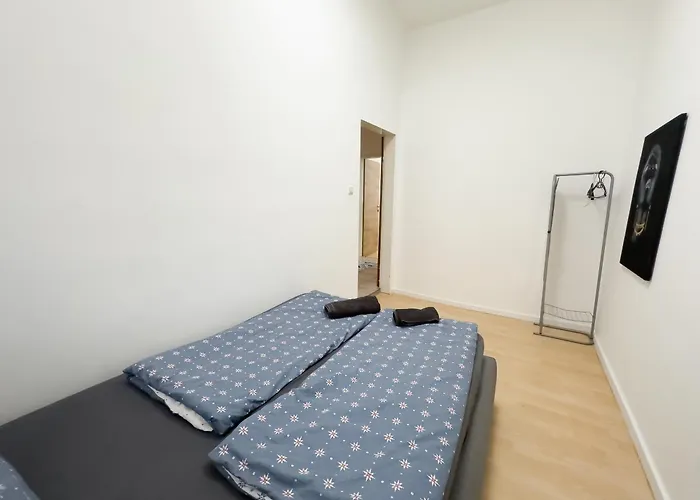 Zzq Brigittenau Cozy Corner Kl32 *